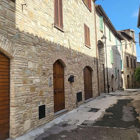 בוואניה Appartamento Con Camino In Centro Storico מראה חיצוני תמונה